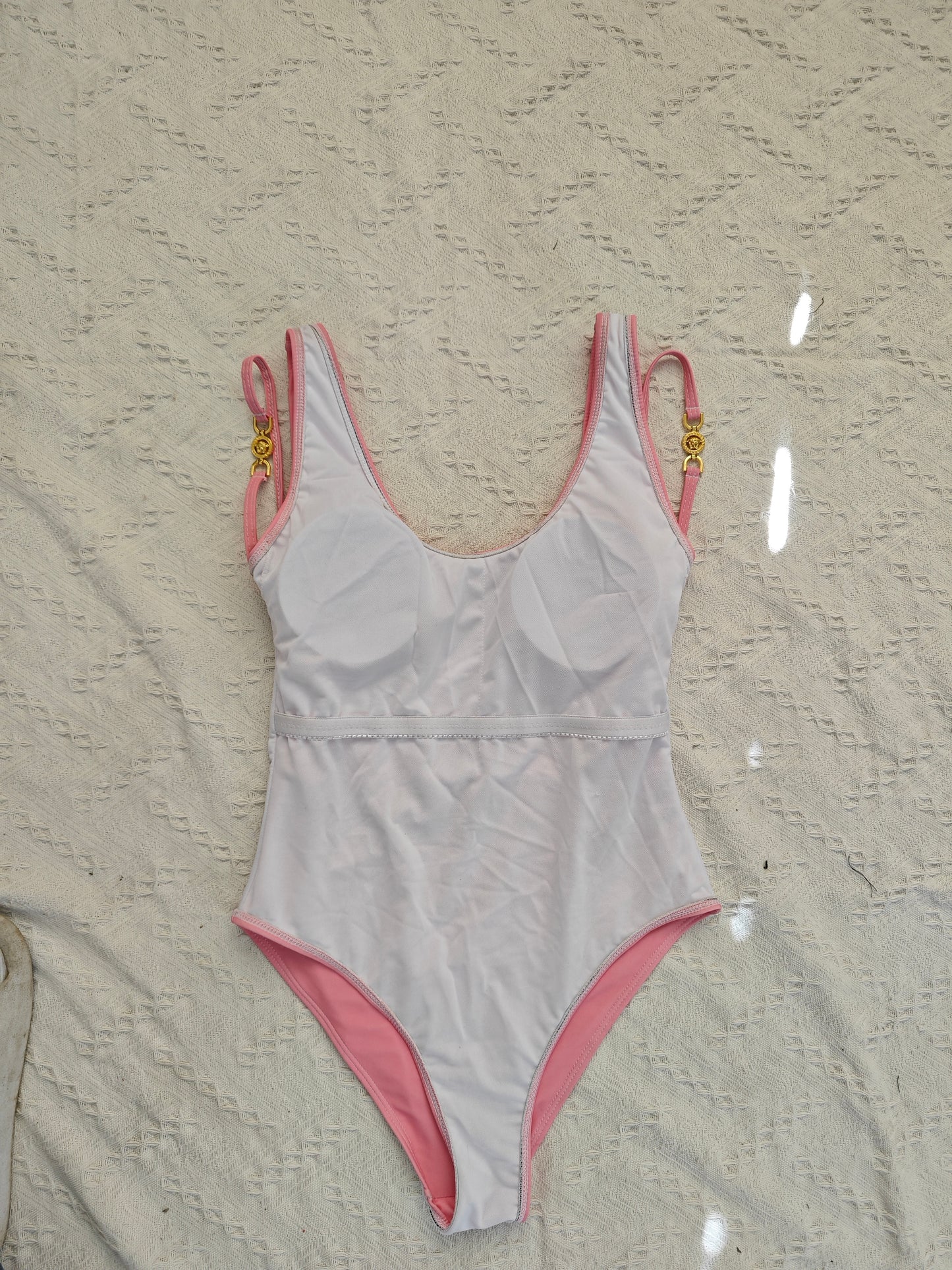 14V84YDE Stylish Bikini swimsuit