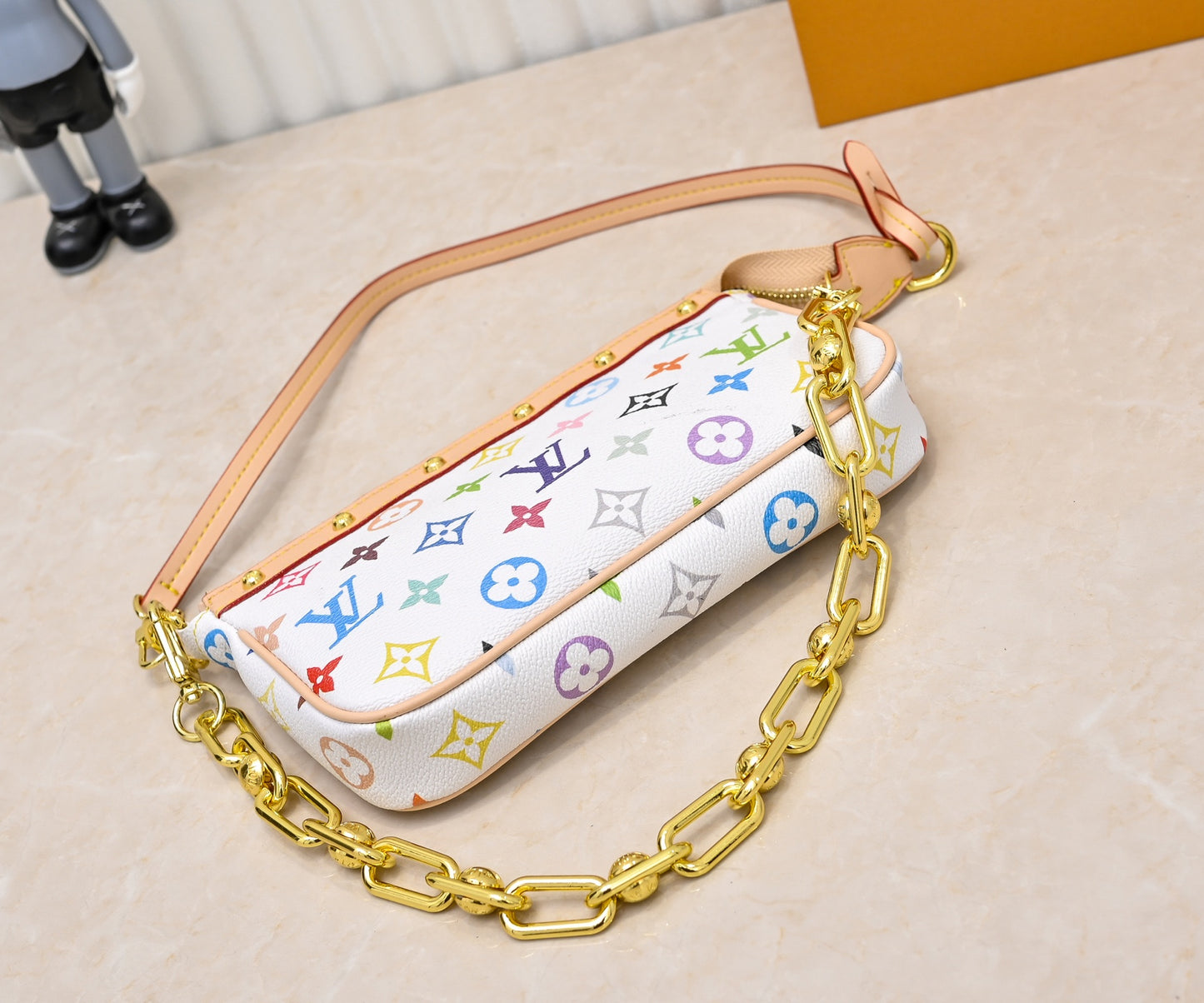 15XE12BDE Stylish leather bag