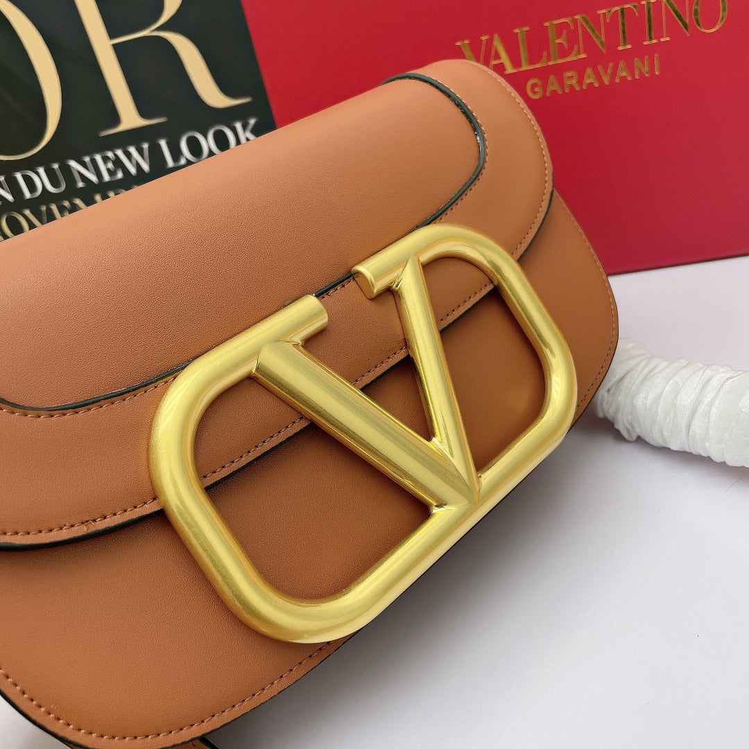 5A45BDE Stylish leather bag