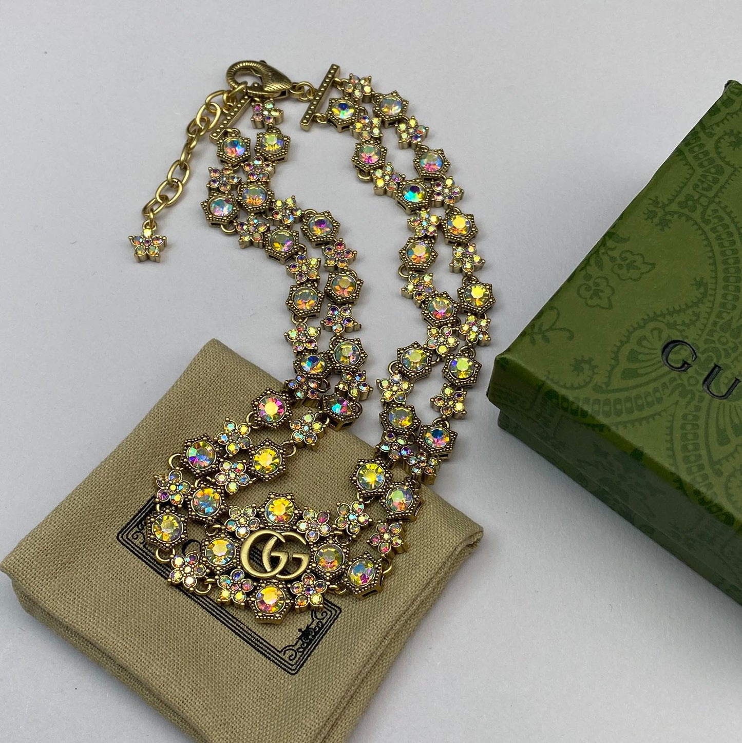 14B941XDE Stylish Necklaces