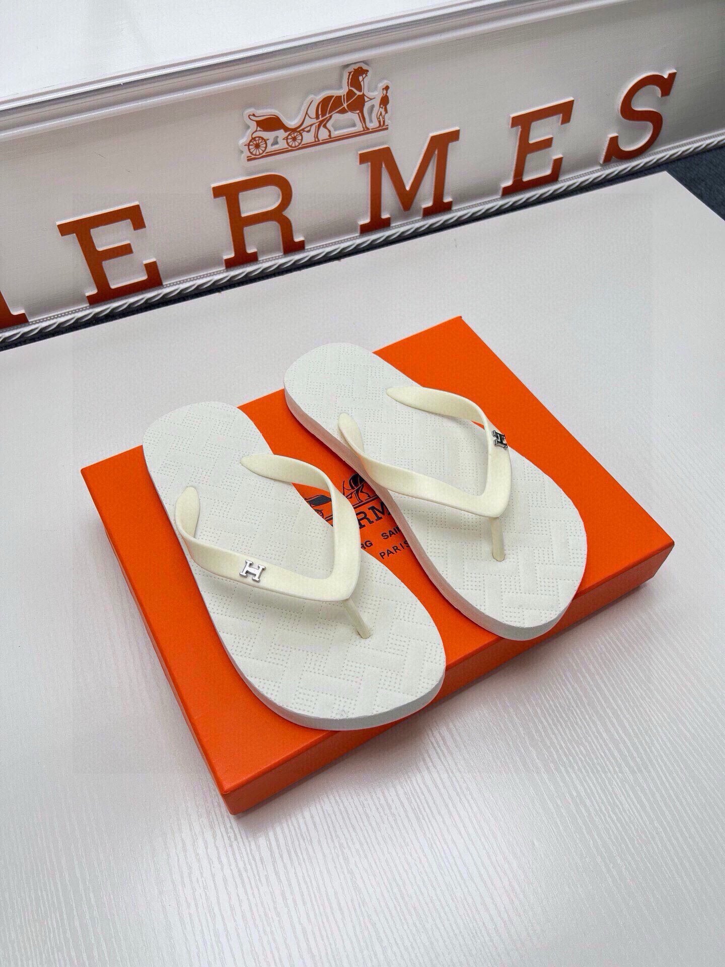 535ZH296ZDE Stylish Slippers