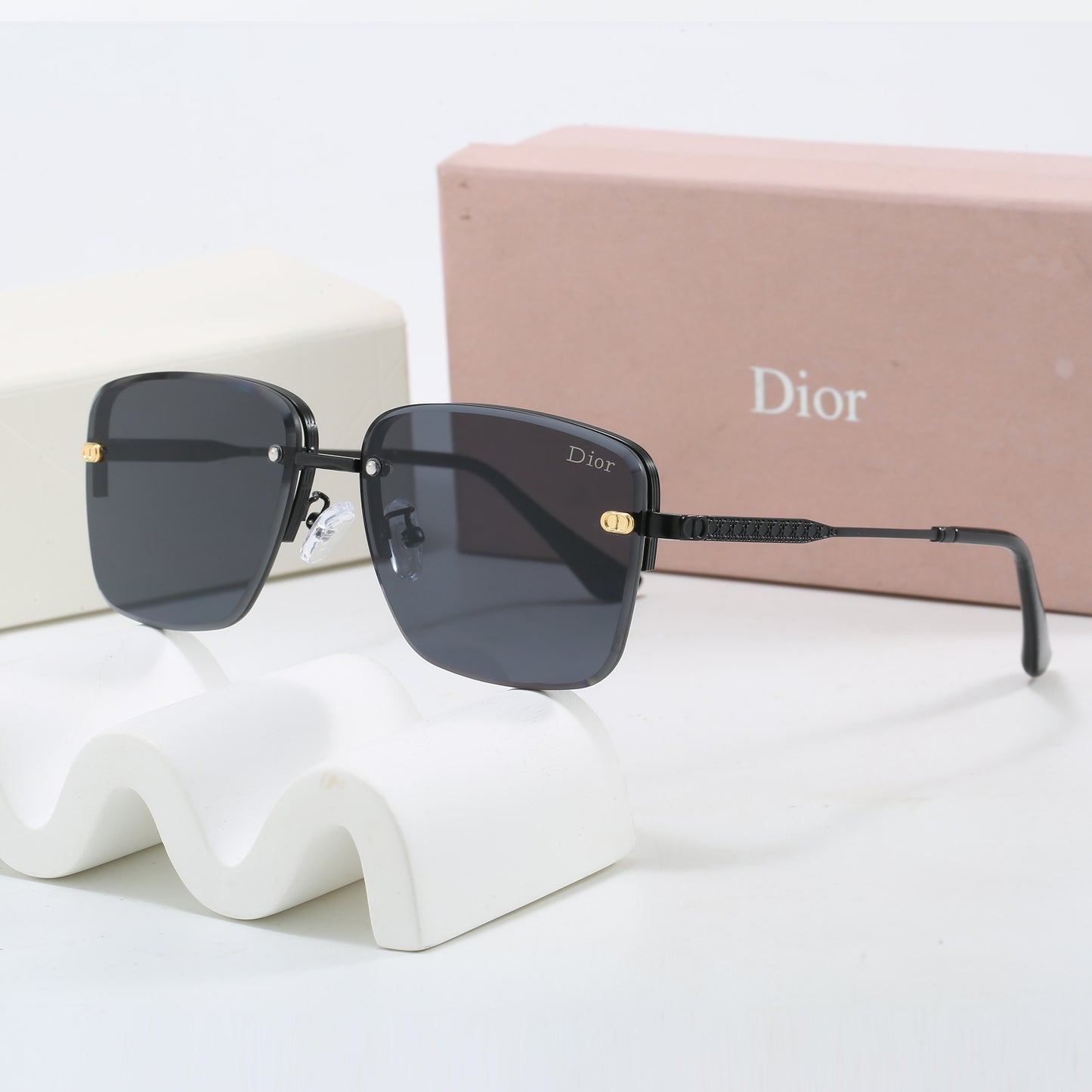 285RD52TDE Stylish Sunglasses