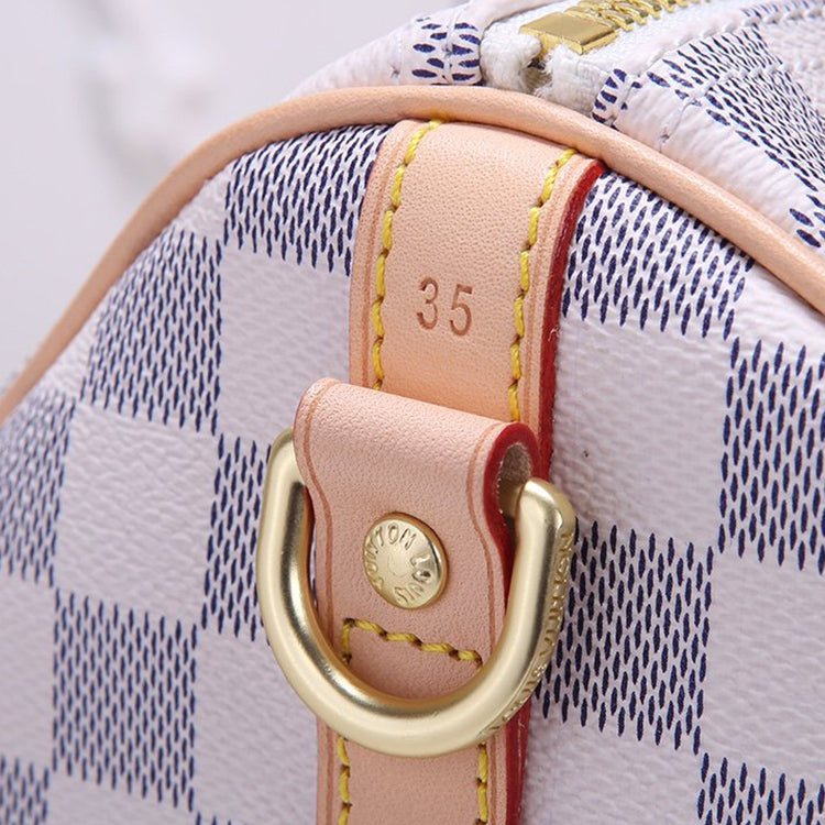 2E17BDE Stylish leather bag