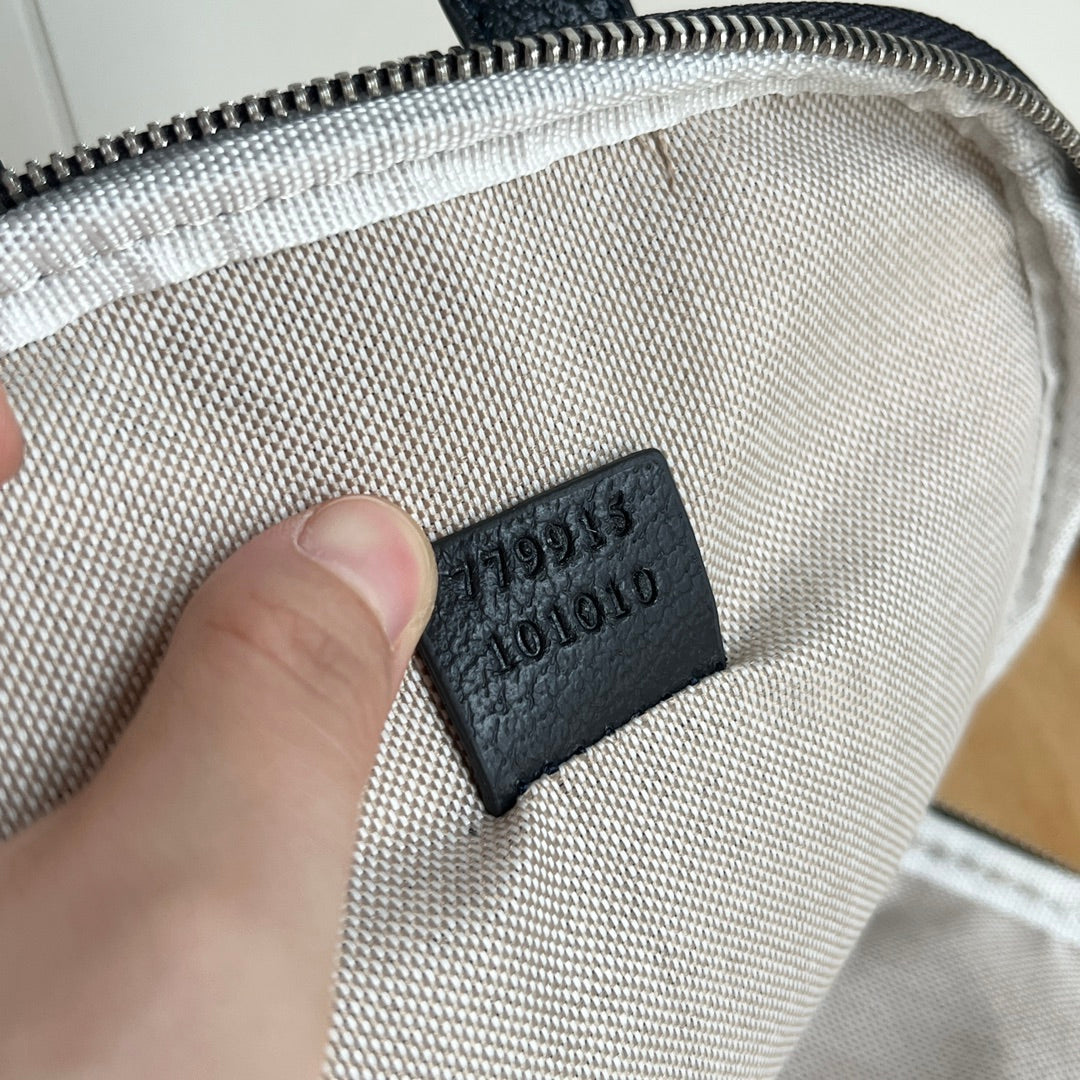 175NB111BDE Stylish leather bag