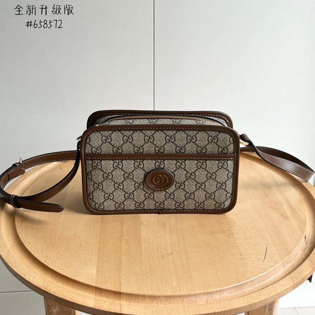 155NB81BDE Stylish leather bag
