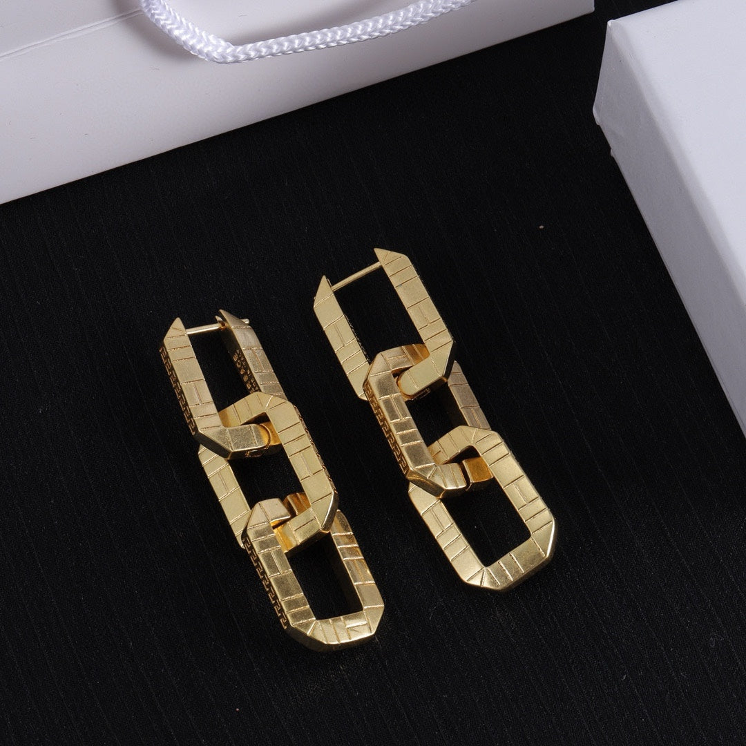 14V502DE Stylish Earrings Bracelets Necklaces