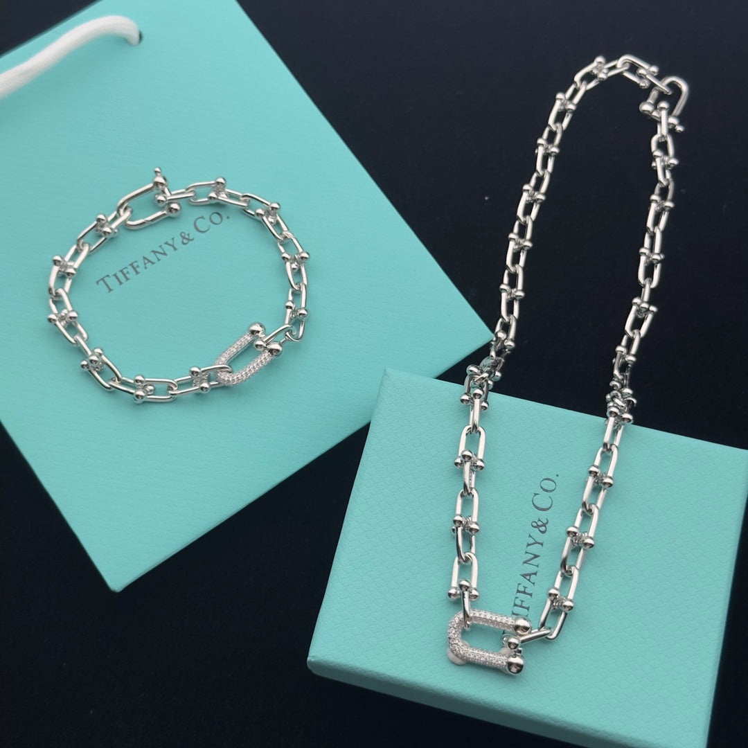 8XT31XDE Stylish Earring Bracelets Necklaces