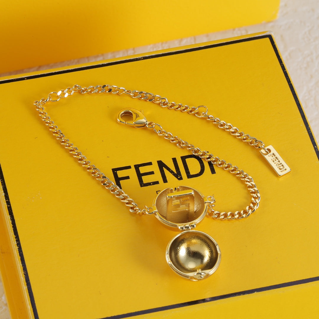 14F262XDE Stylish Bracelets Necklaces