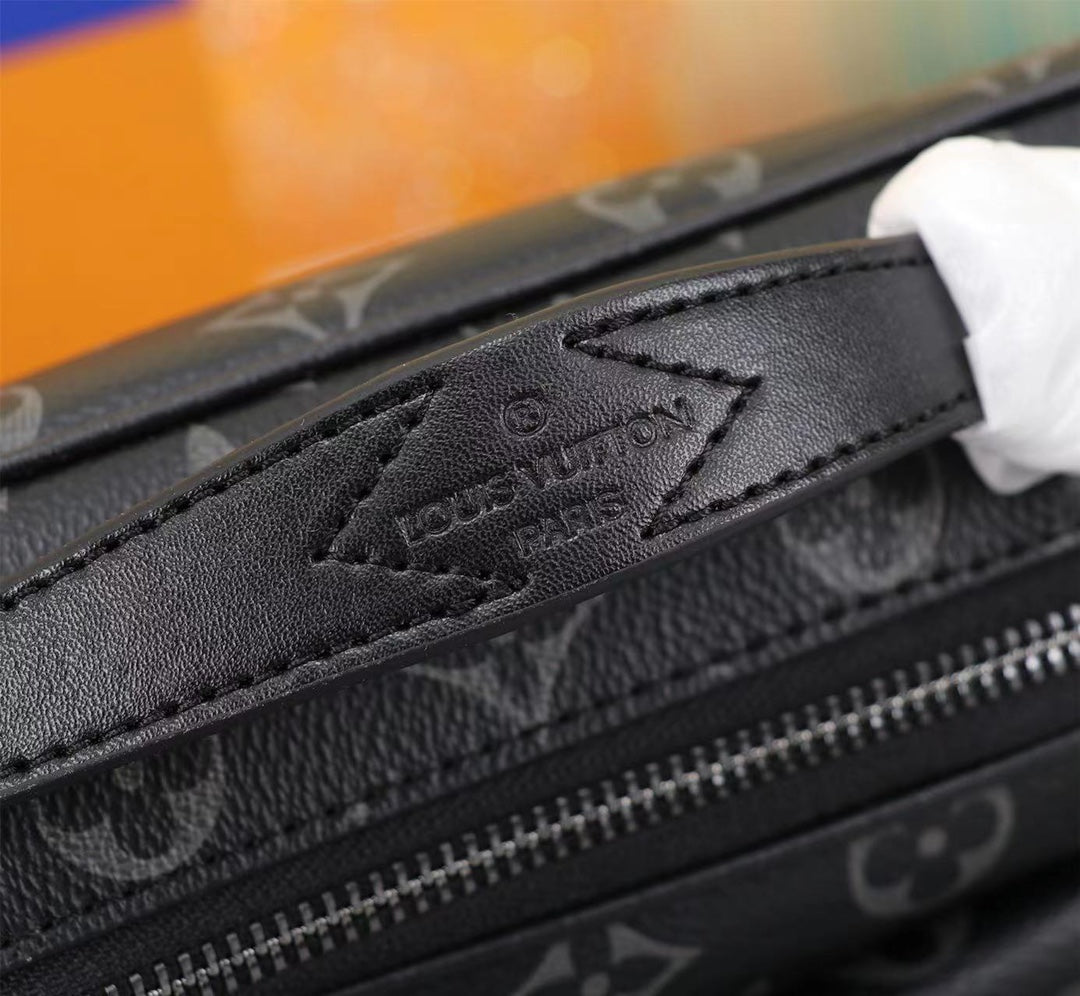2XE137BDE Stylish leather bag