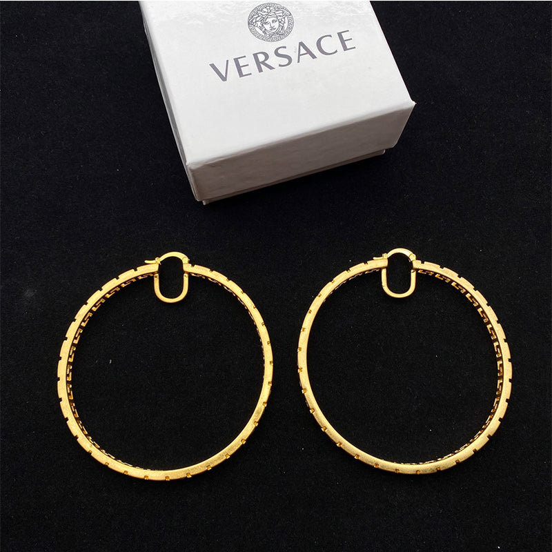 3V116EDE Stylish Earrings