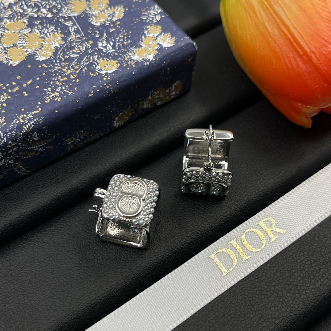 14D774EDE Stylish Earrings
