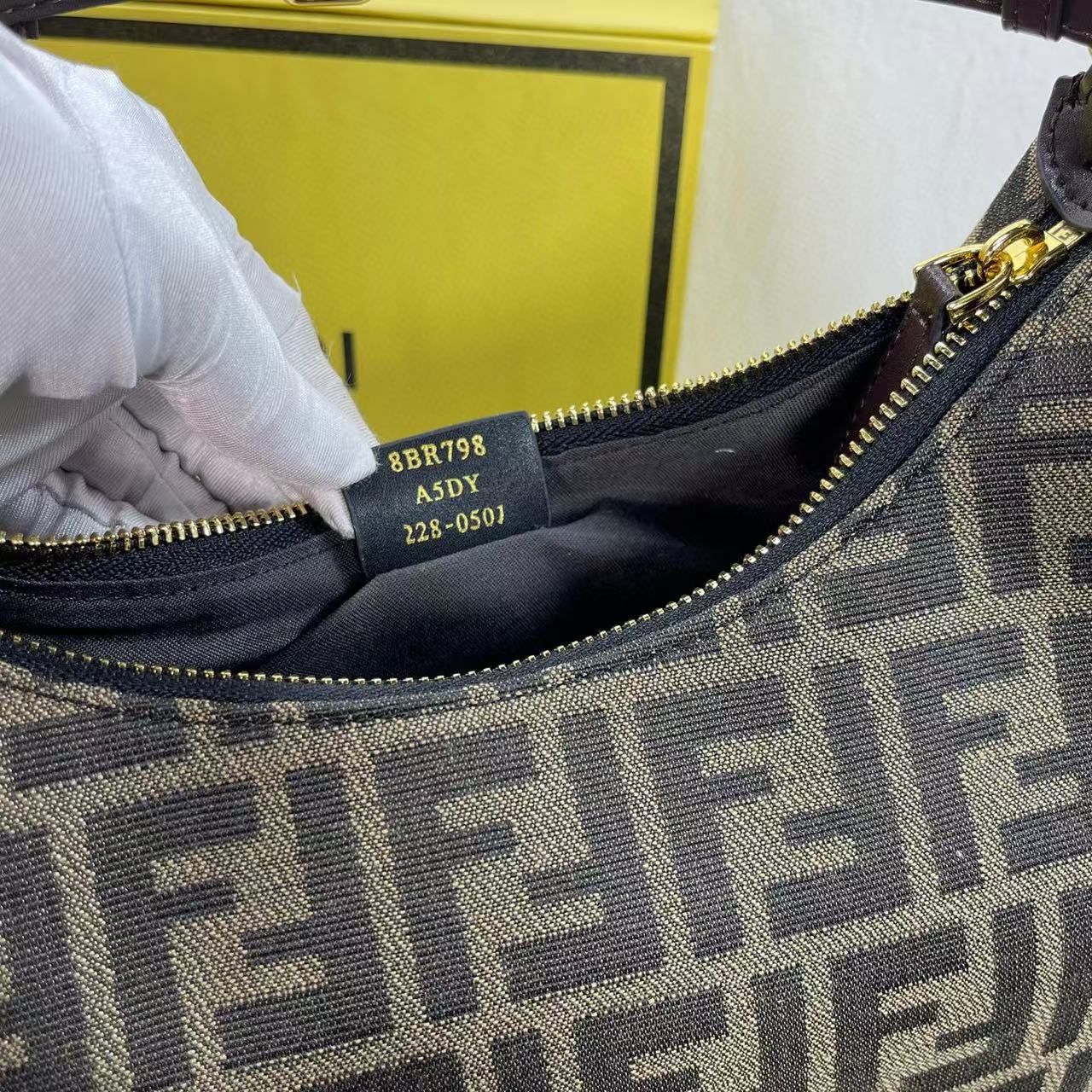 145RF1BDE Stylish canvas bag