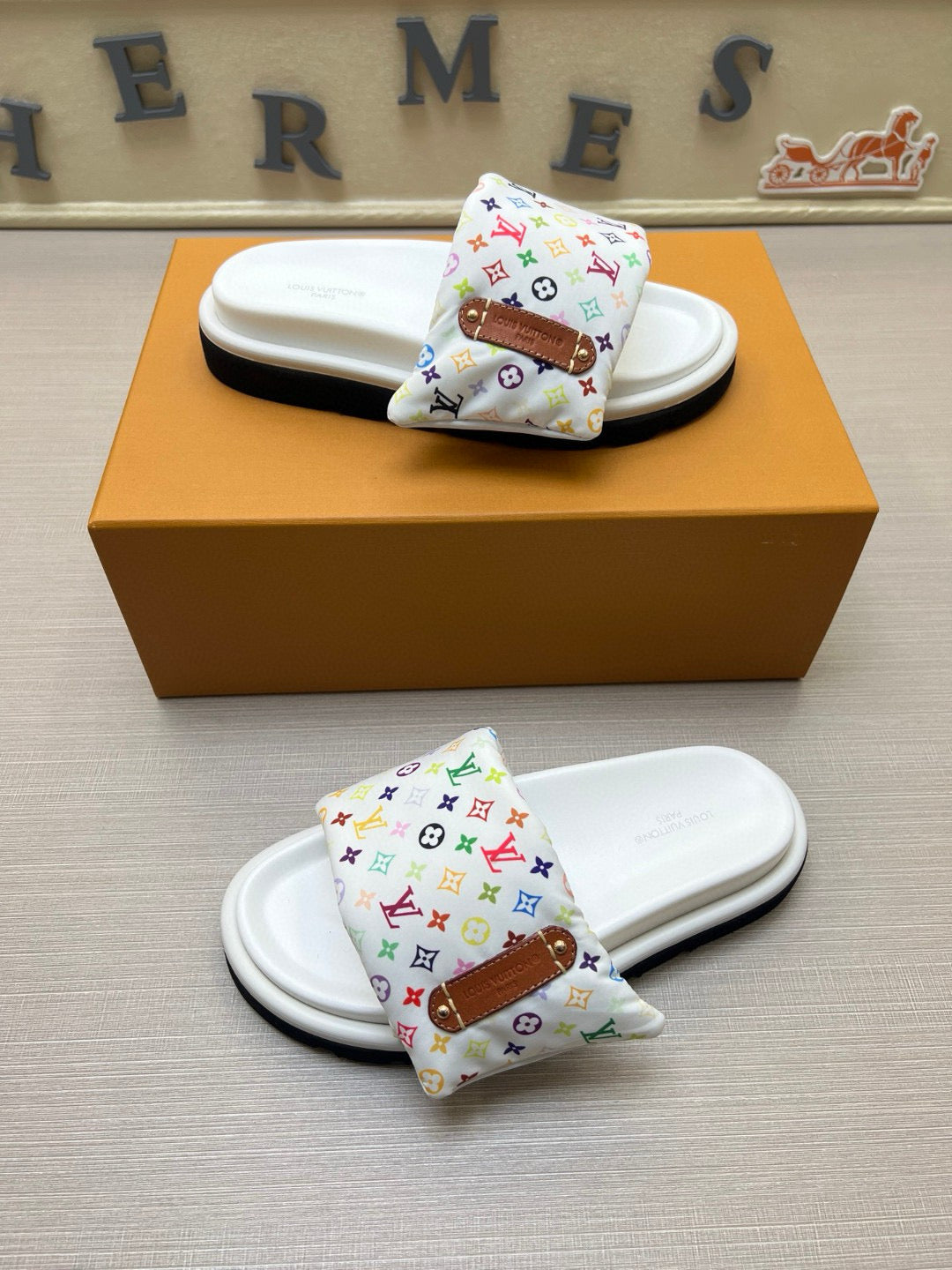 5QE6ZDE Stylish Slippers