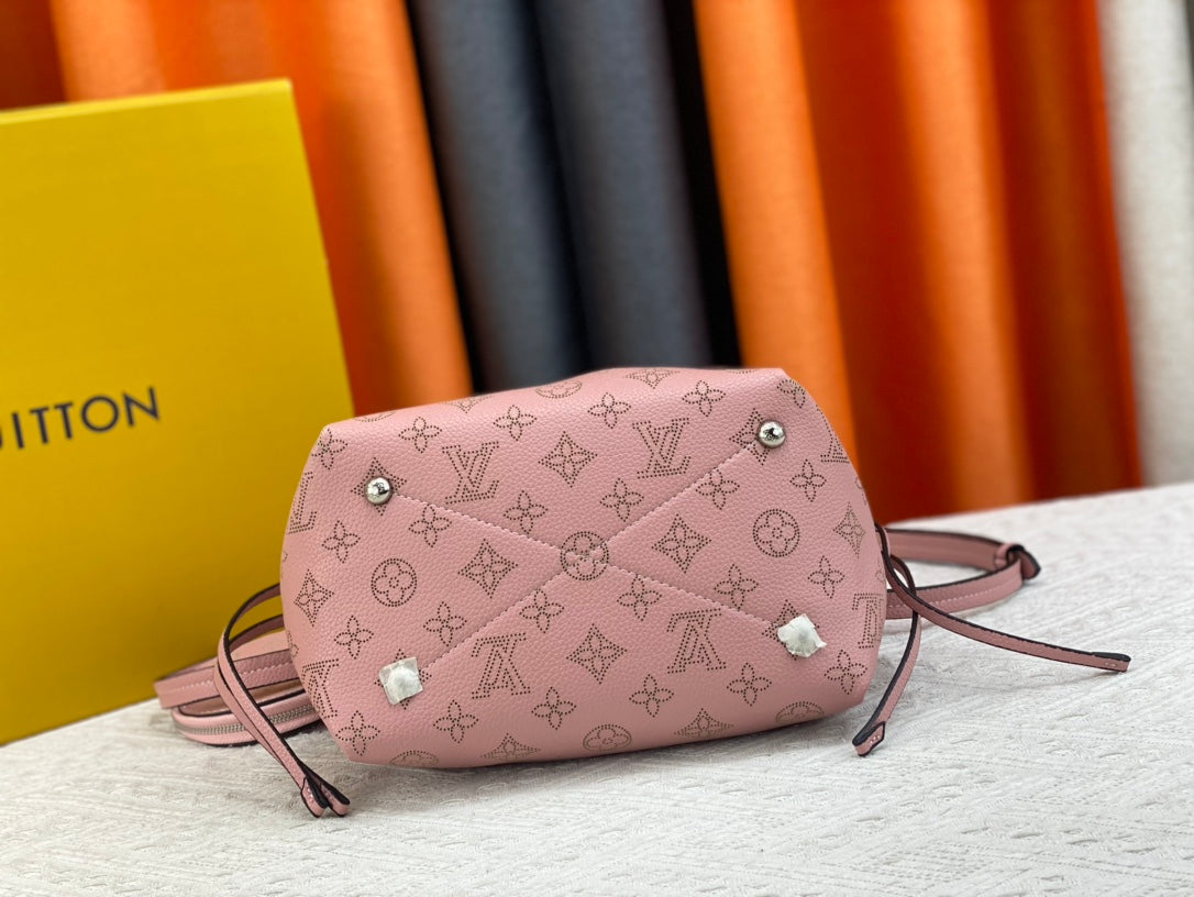 165NE98BDE Stylish leather bag
