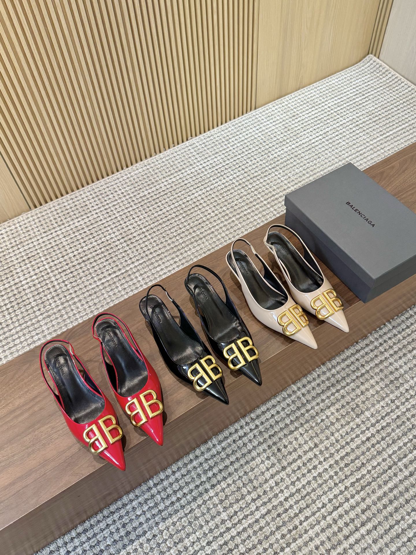 255QJ45ZDE Stylish leather High heels