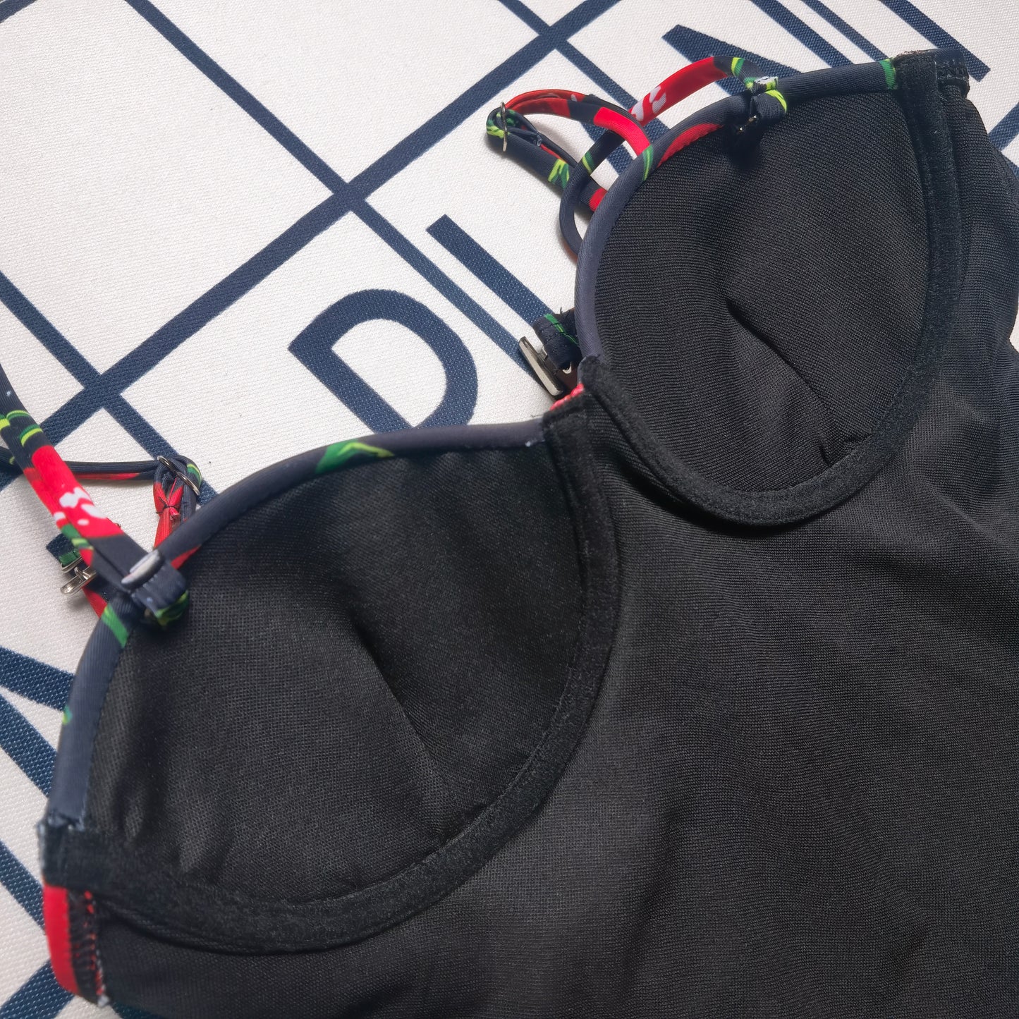 14A278YDE Stylish Bikini swimsuit