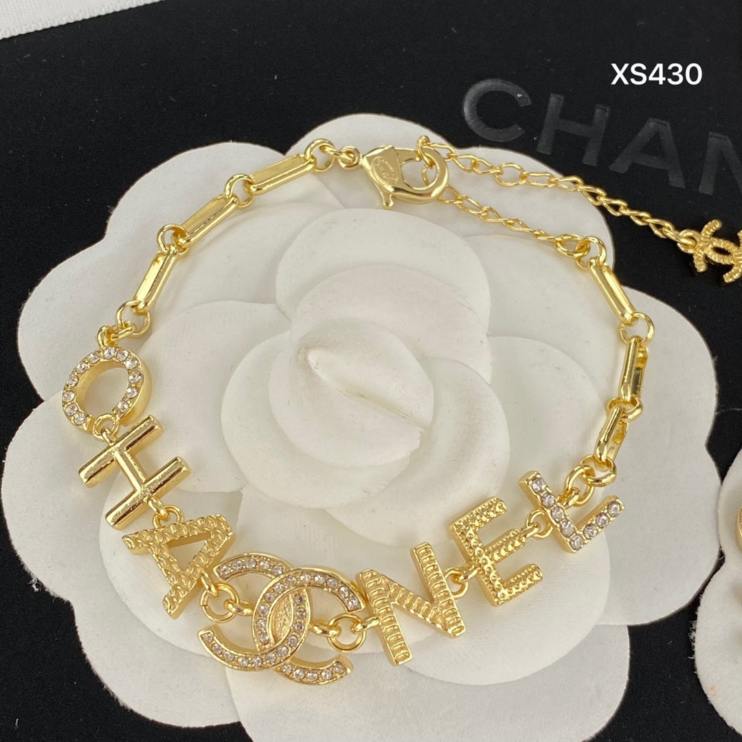 14C575XDE Stylish Bracelets Necklaces