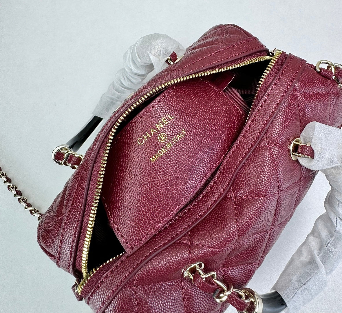 15RC55BDE Stylish leather bag