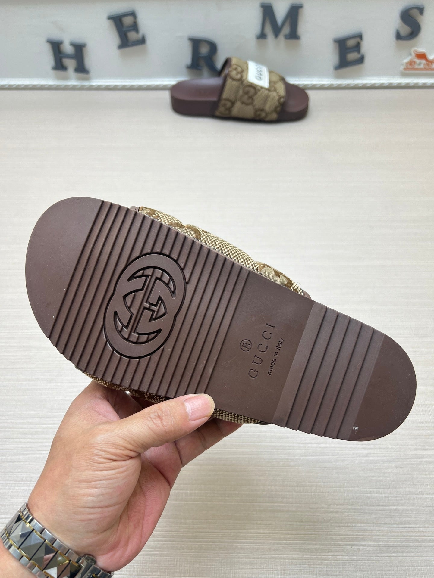 54B49ZDE Stylish slippers