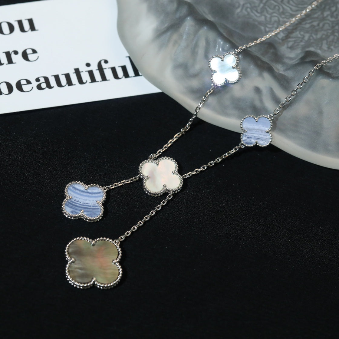 5XVA182KDE Stylish 6 flowers necklaces