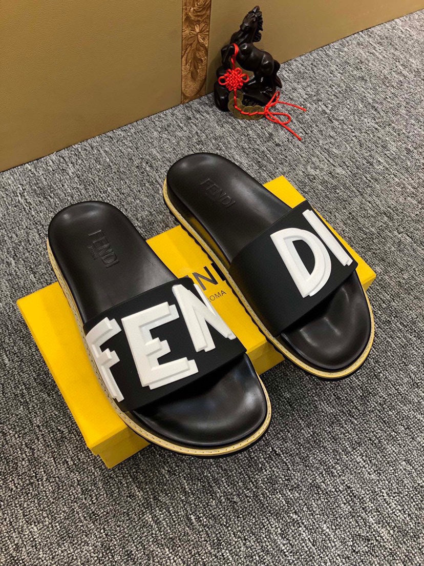 5XF106ZDE Stylish Slippers