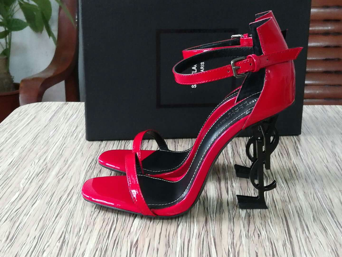 2XSL145ZDE Stylish leather high heels