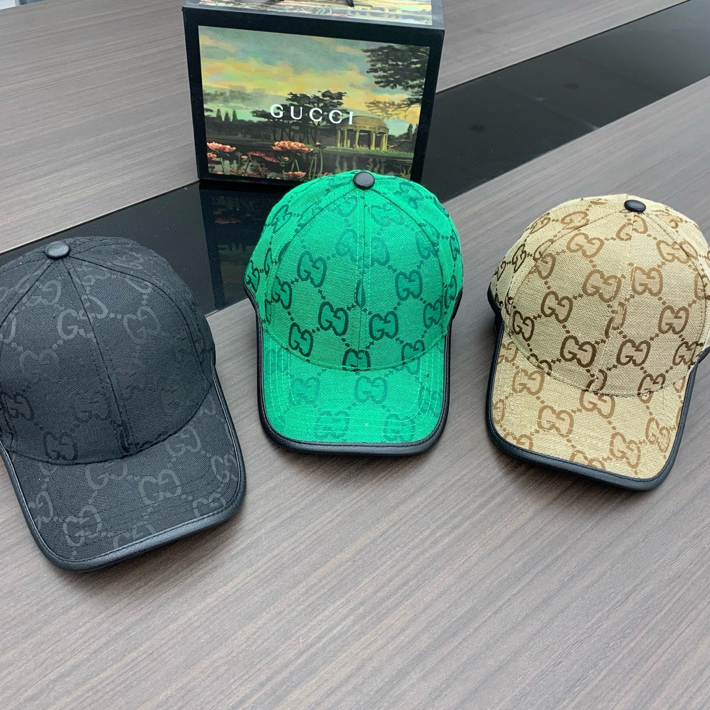125ZB521MDE Stylish hats