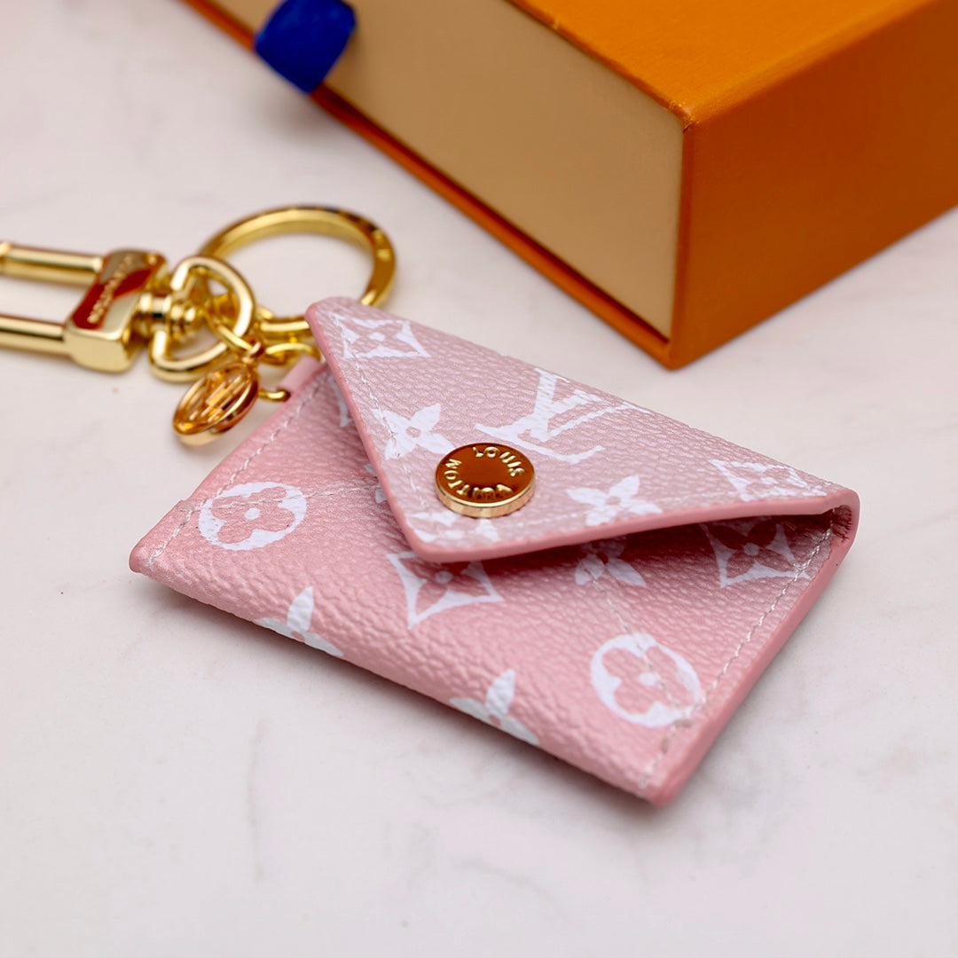 1E2ADE Stylish Keychains