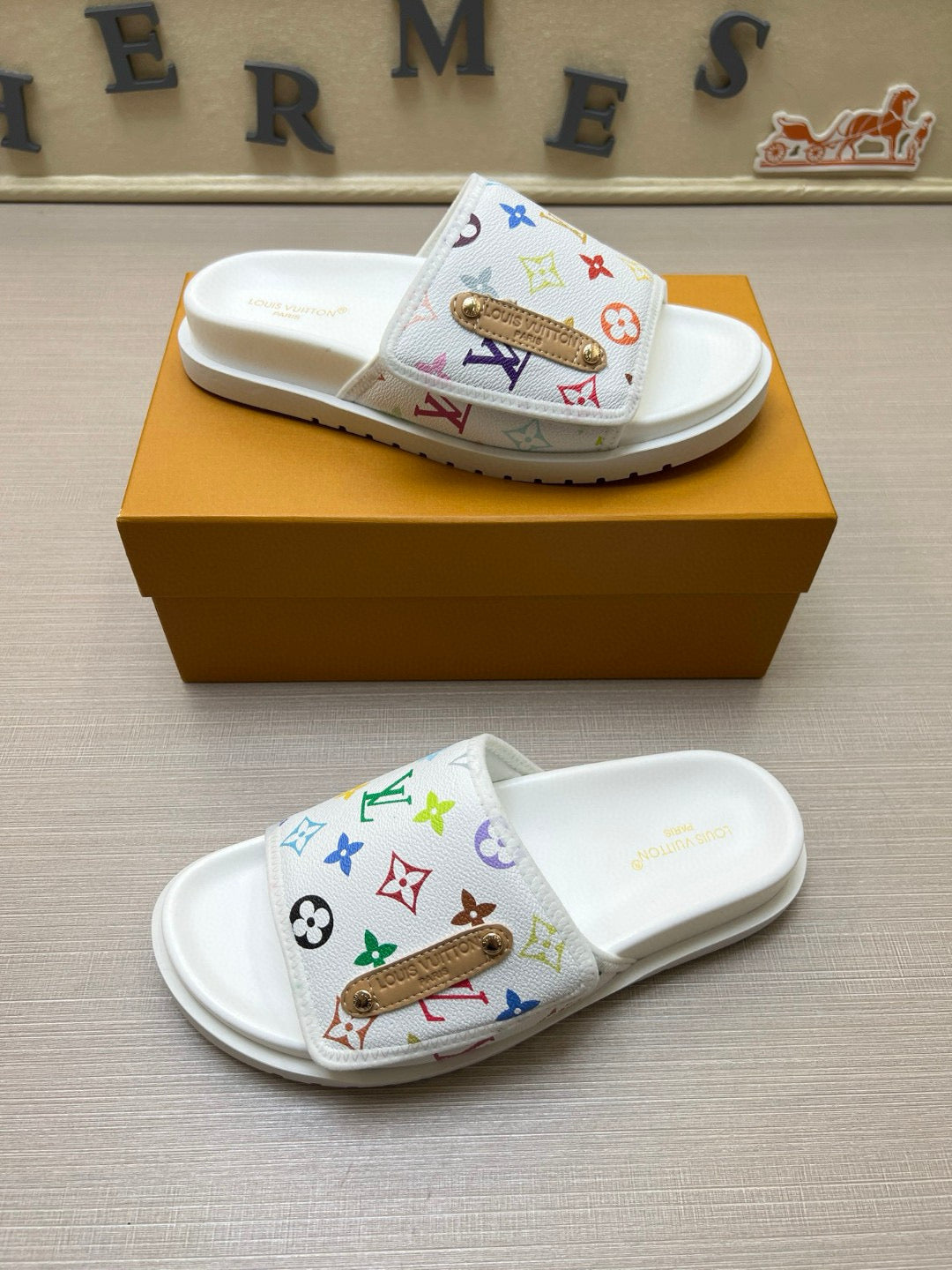 575NE6ZDE Stylish Slippers