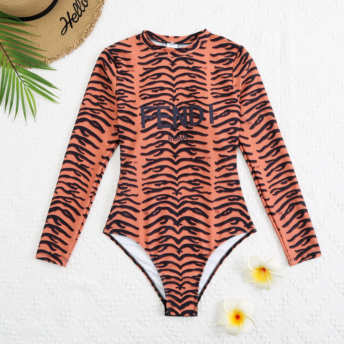 14D102YDE Stylish Long sleeve swimsuit