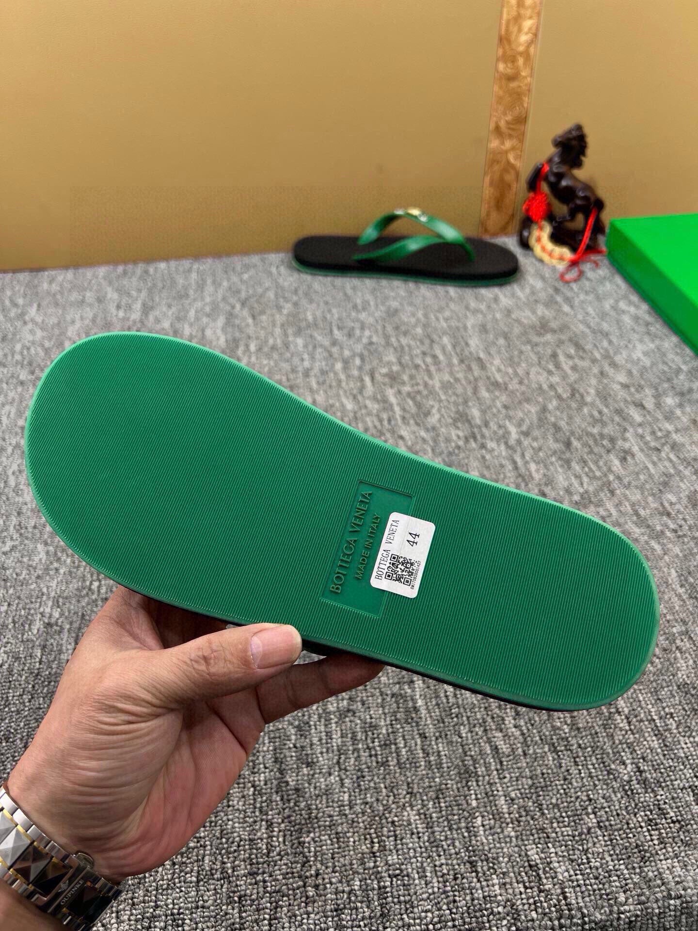 535ZA292ZDE Stylish Slippers