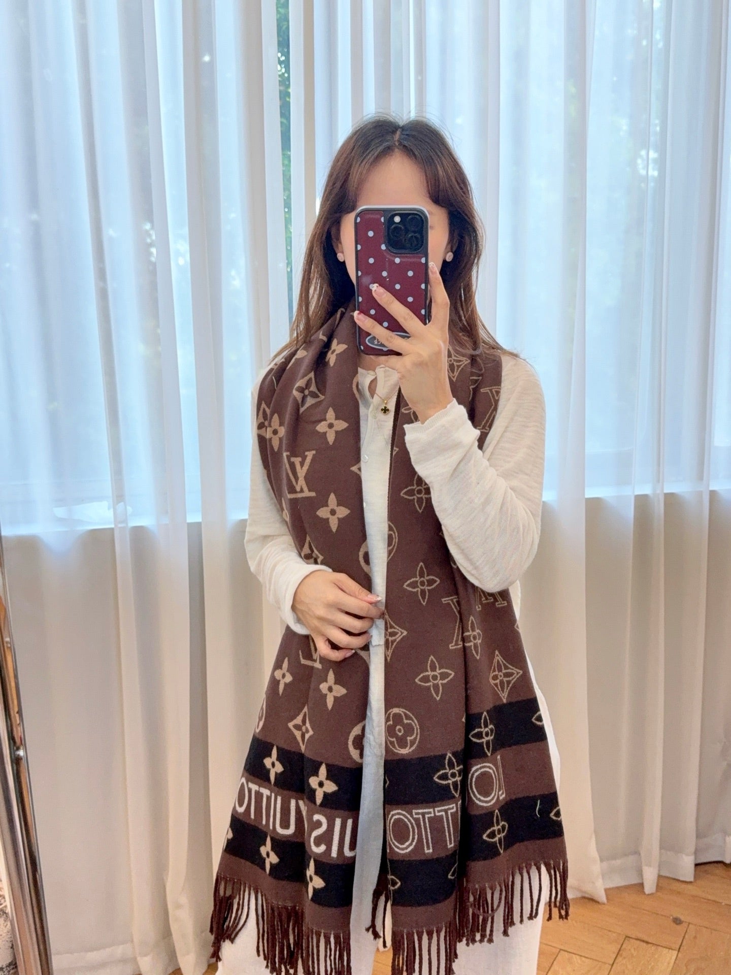 185ZE69WDE Stylish Winter Scarves