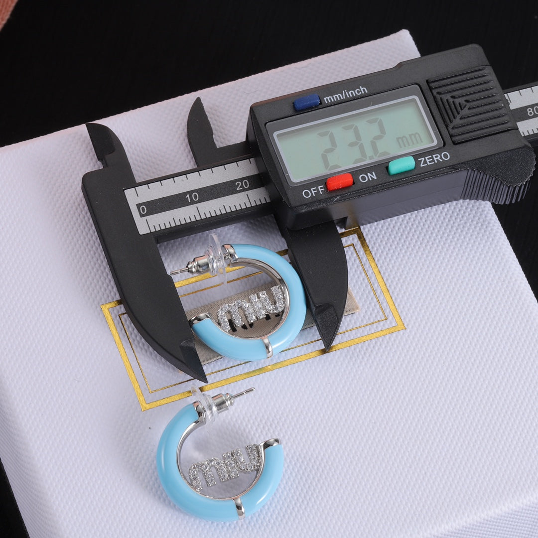 14A525EDE Stylish Earrings