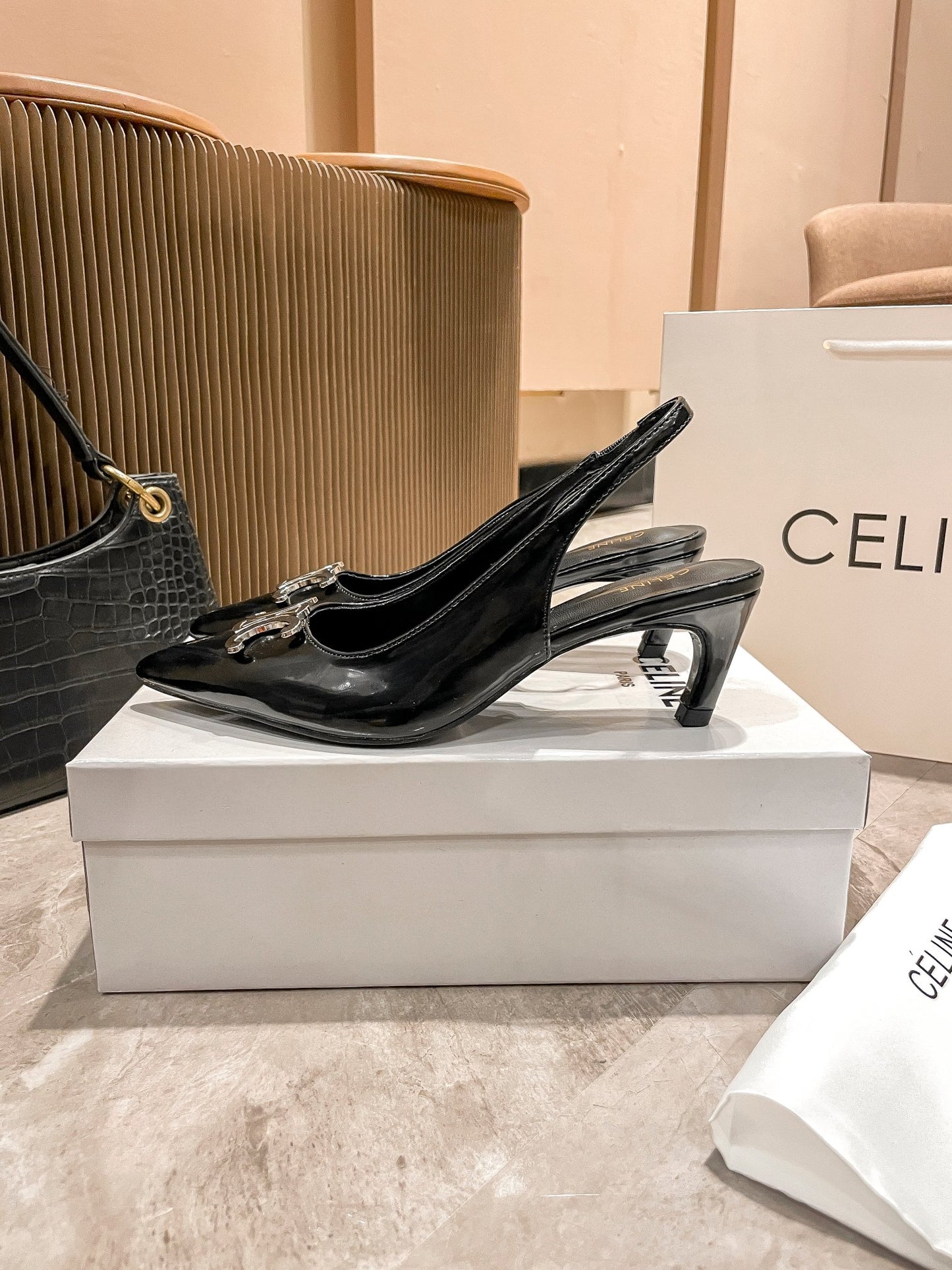 14CL87ZDE Stylish High heels Heel height 5cm