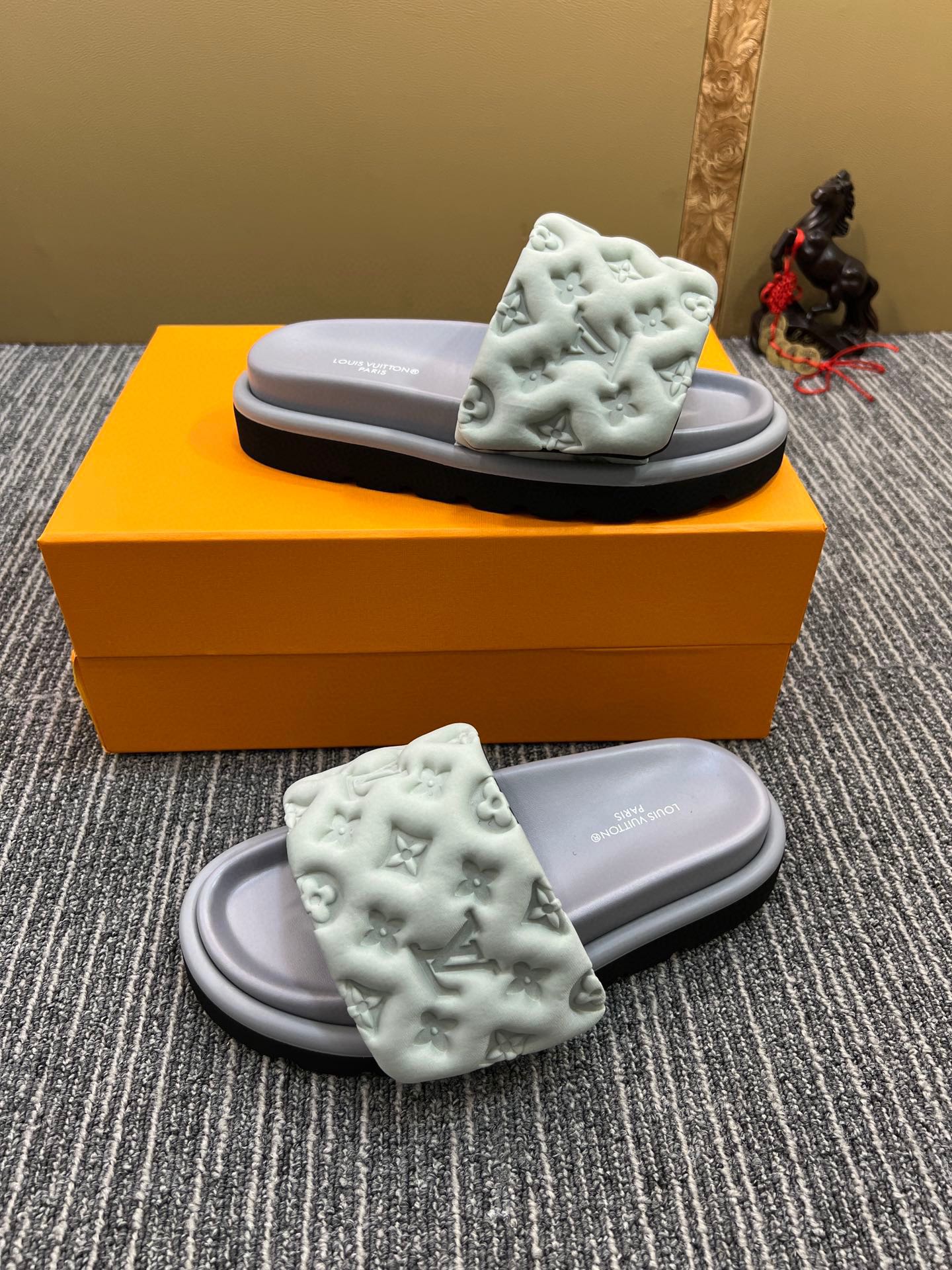 5XE119ZDE Stylish leather quality Slippers