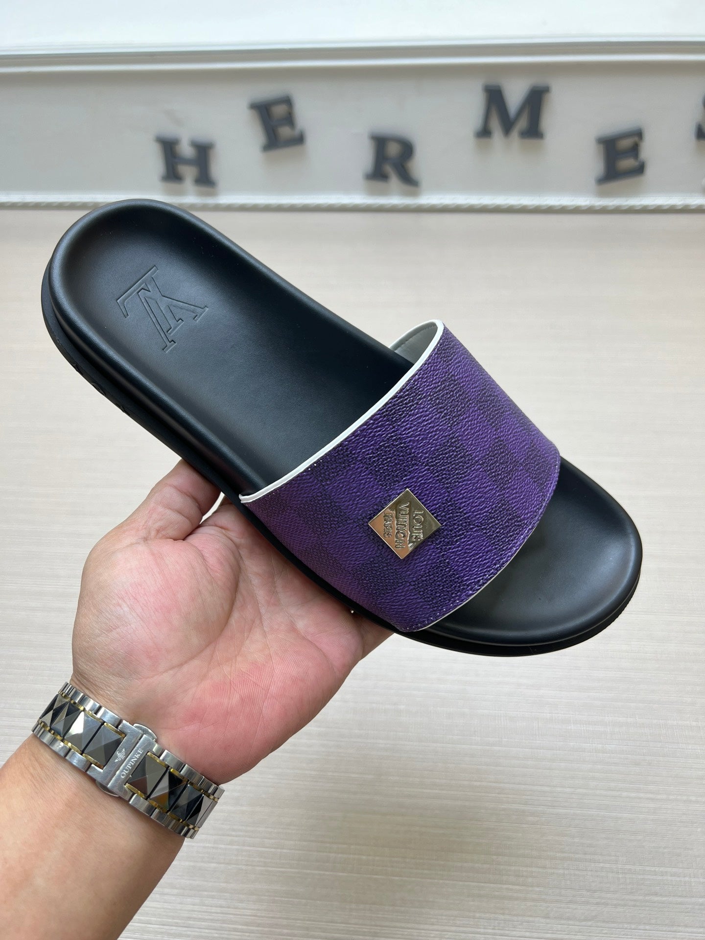54E69ZDE Stylish slippers