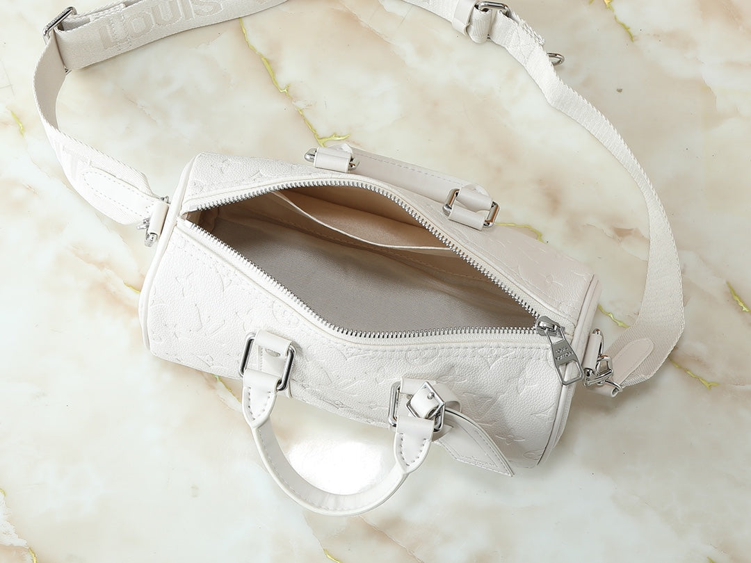 15RE51BDE Stylish leather bag