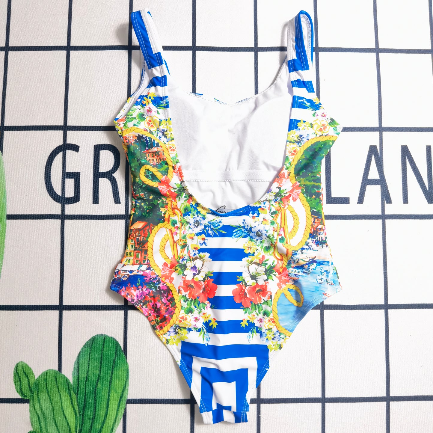 14A97YDE Stylish Bikini swimsuit
