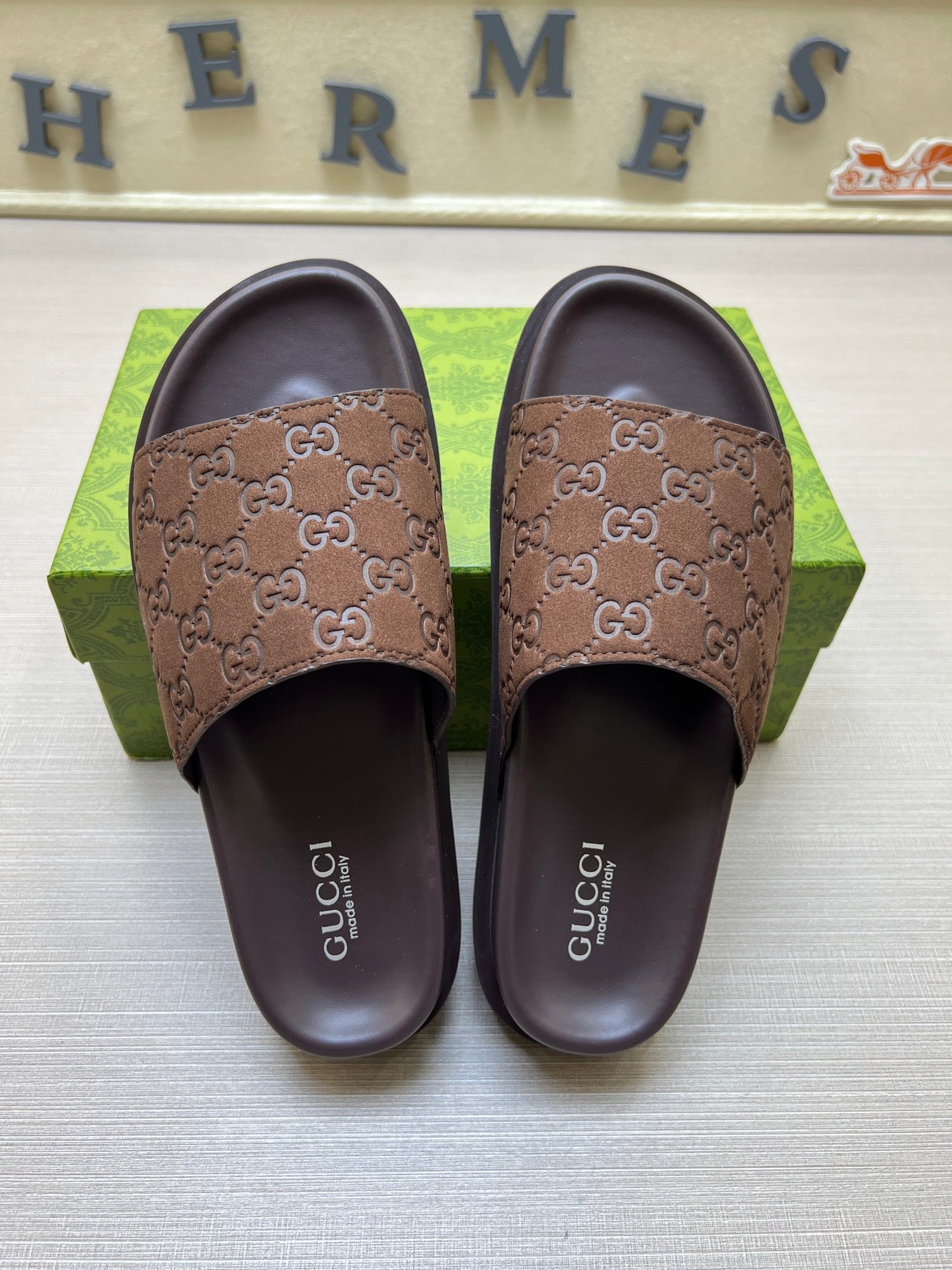 5QB15ZDE Stylish Slippers