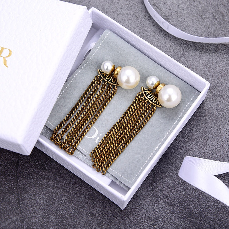 14D803EDE Stylish Earrings