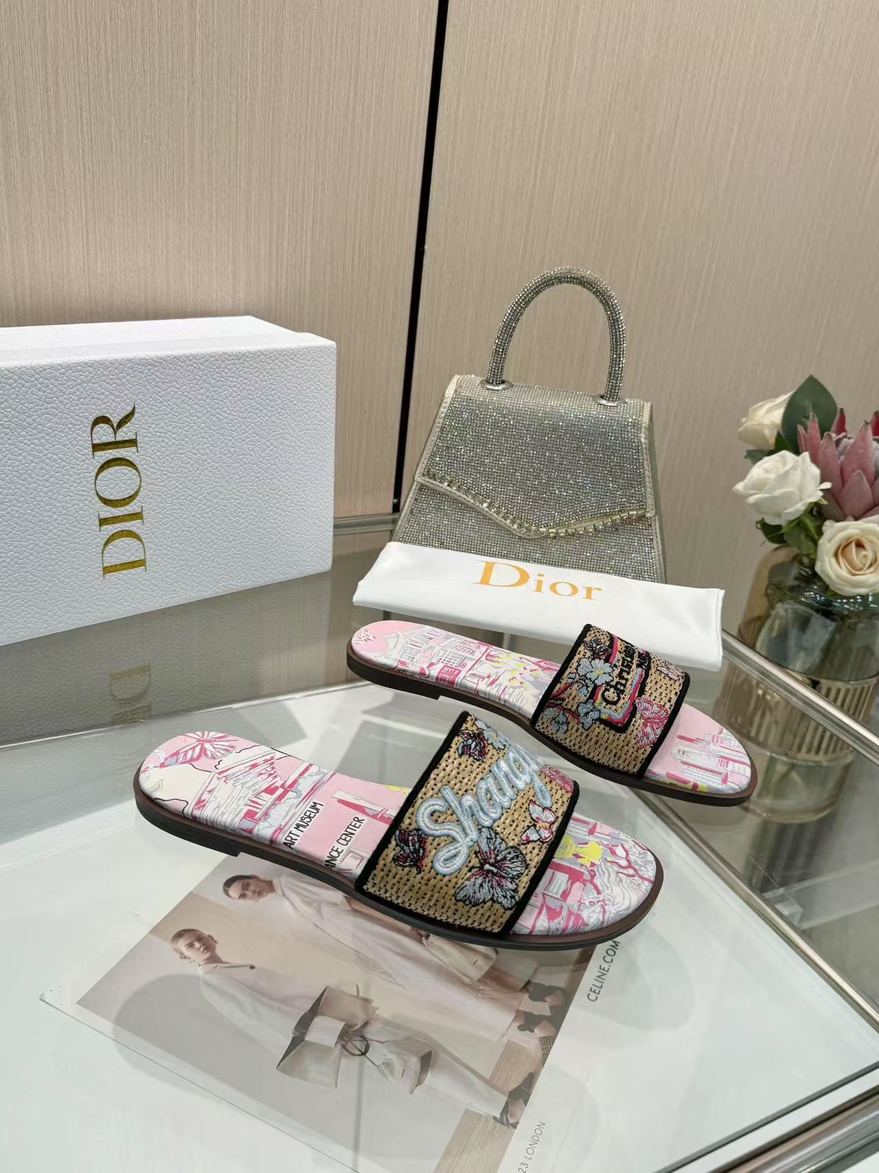 285ZD67ZDE Stylish Peather Slippers