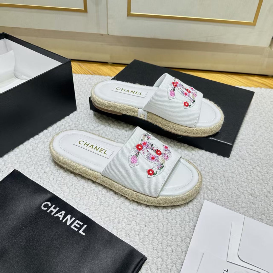255QC43ZDE Stylish leather shoes
