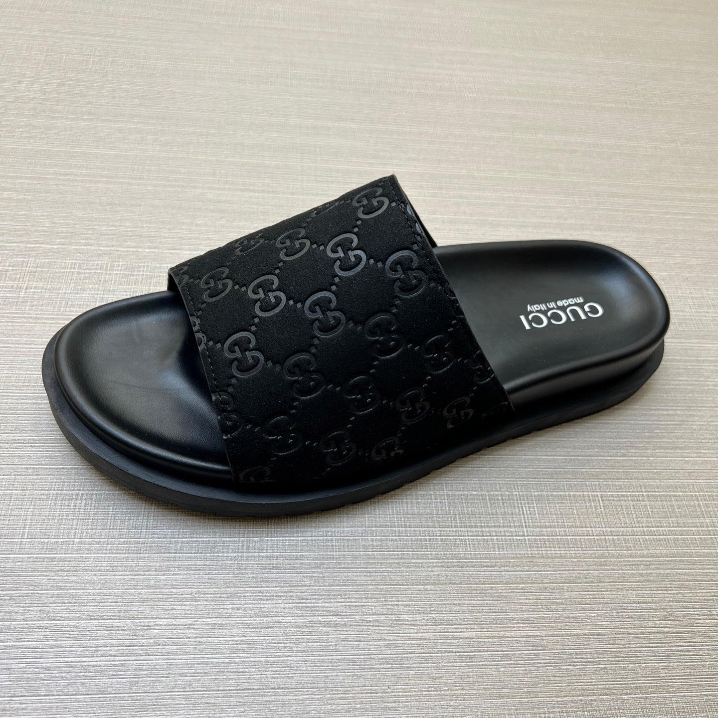5QB15ZDE Stylish Slippers