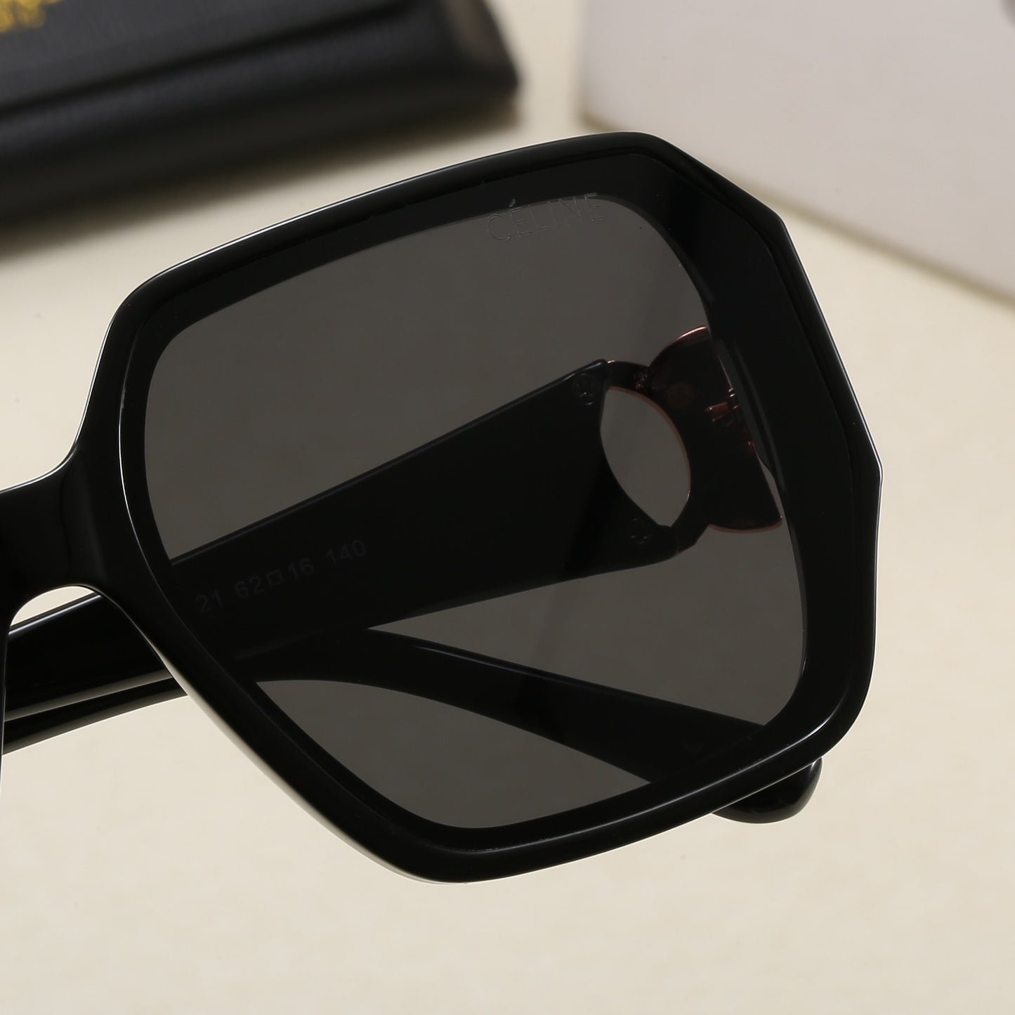 285RN22TDE Stylish Sunglasses