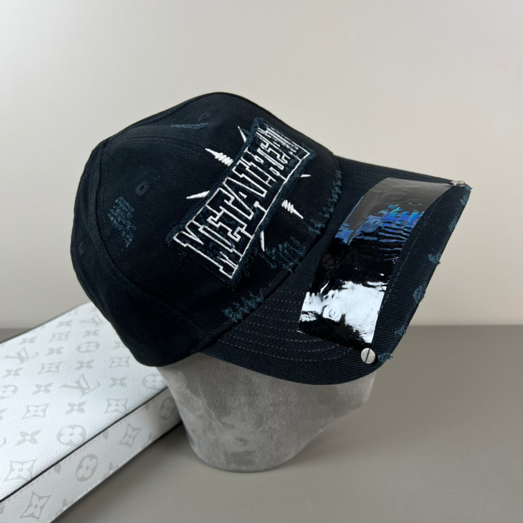 125ZJ528MDE Stylish hats