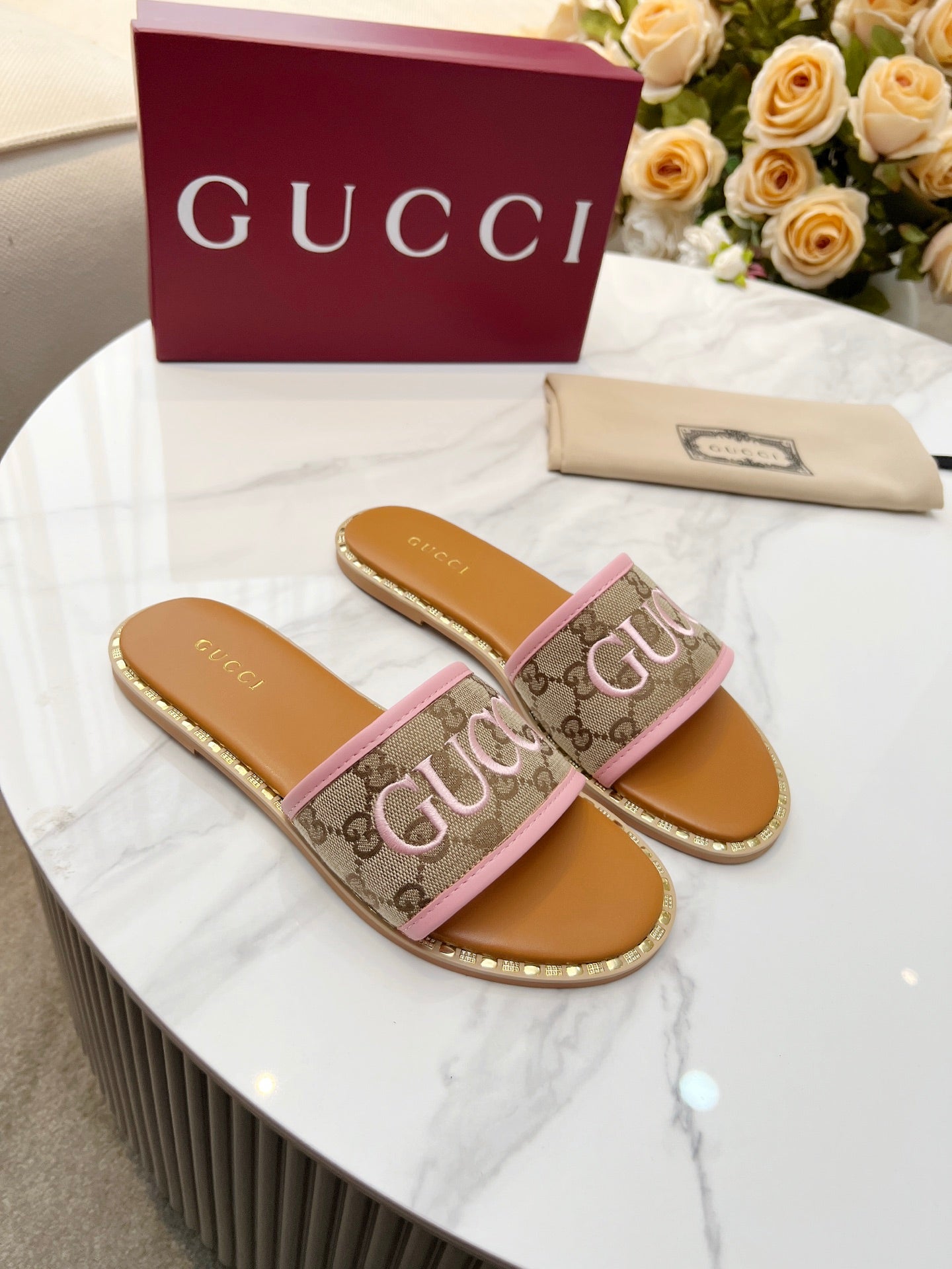 255QB29ZDE Stylish leather Slippers