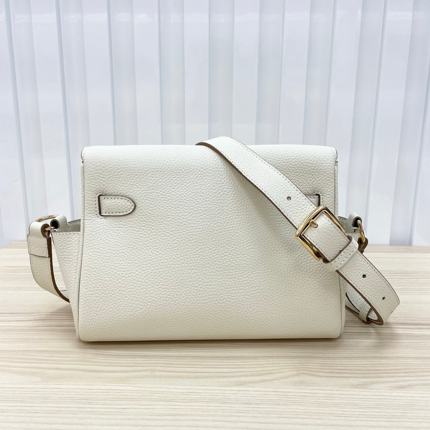 15RH4BDE Stylish leather bag