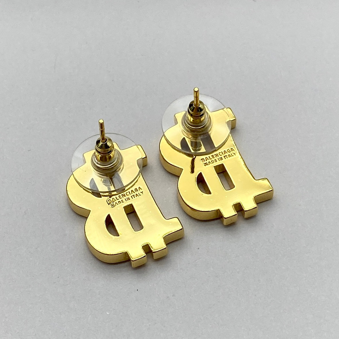 14J142EDE Stylish Earrings
