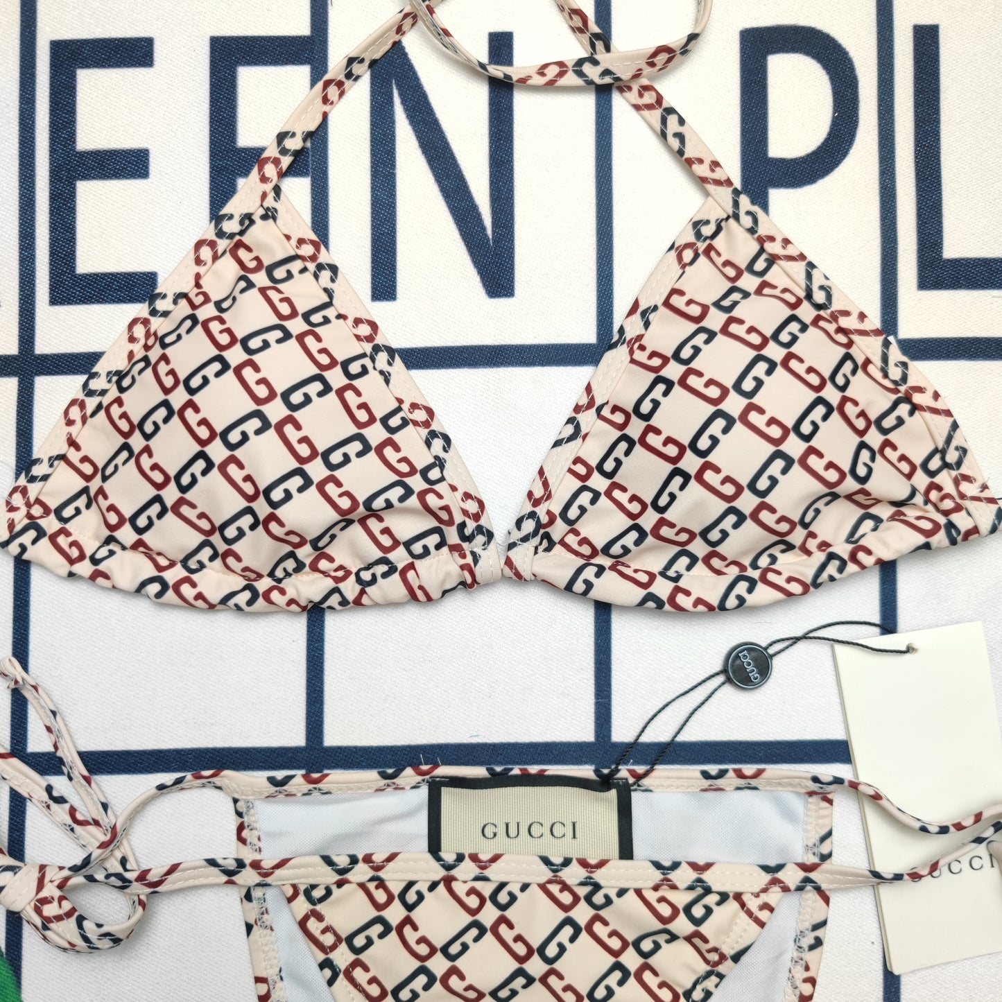 14B31YDE Stylish Bikini swimsuit