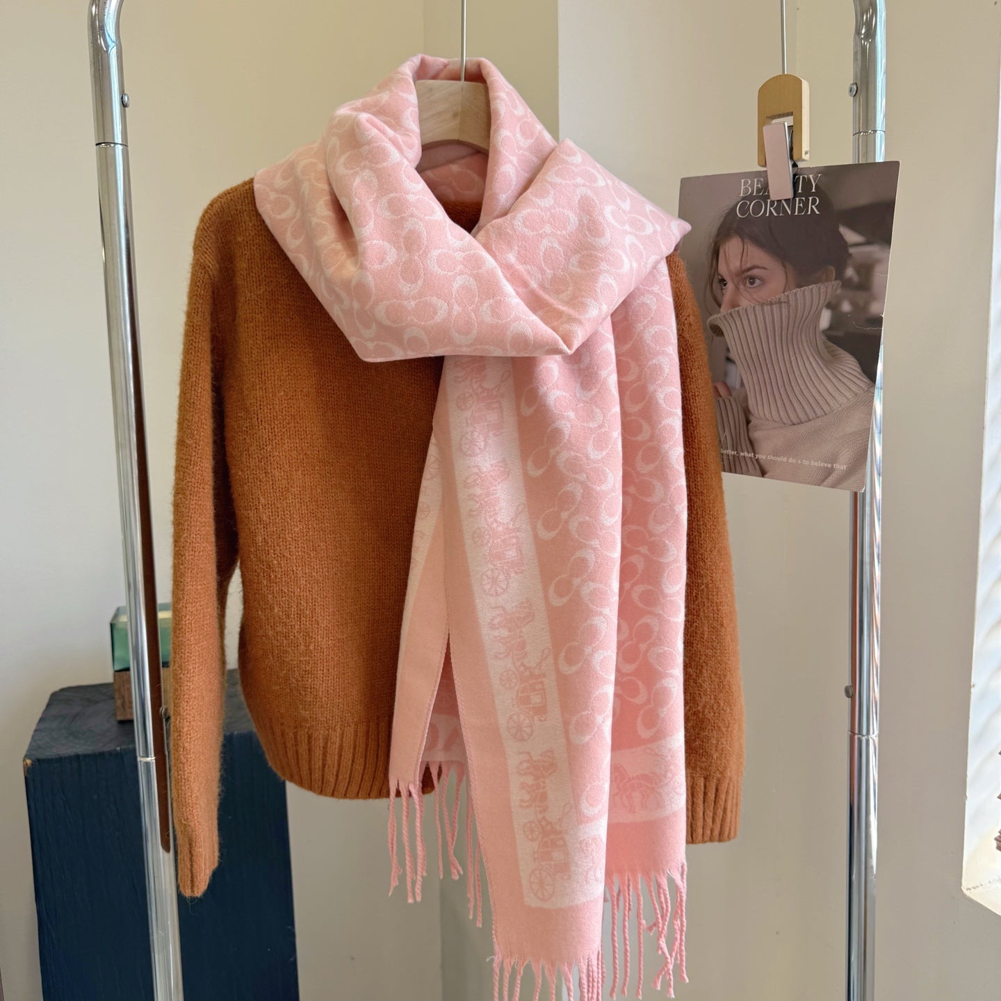 185ZH67WDE Stylish Winter Scarves